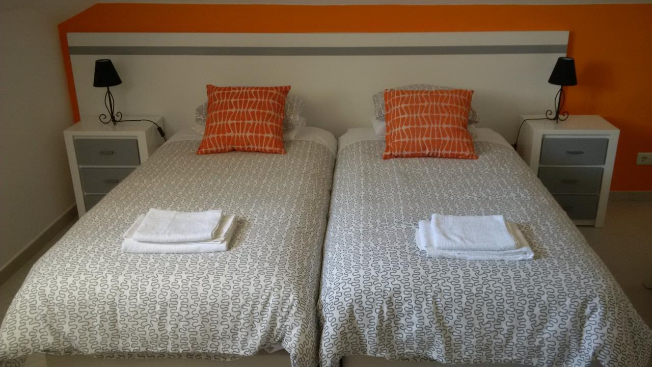 Oskar'S Tavira Guesthouse Rum bild